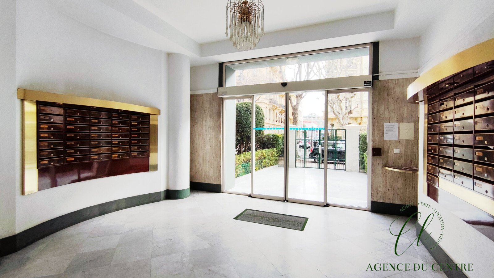 Property photo in Carre d'Argent