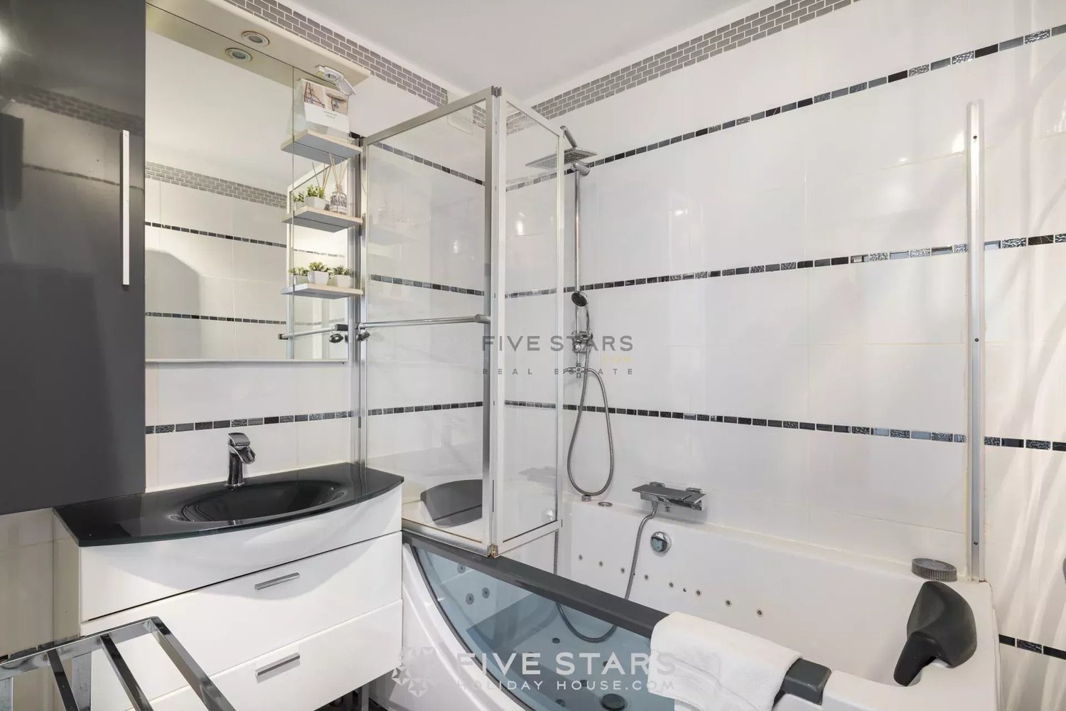 Property photo in Carre d'Argent