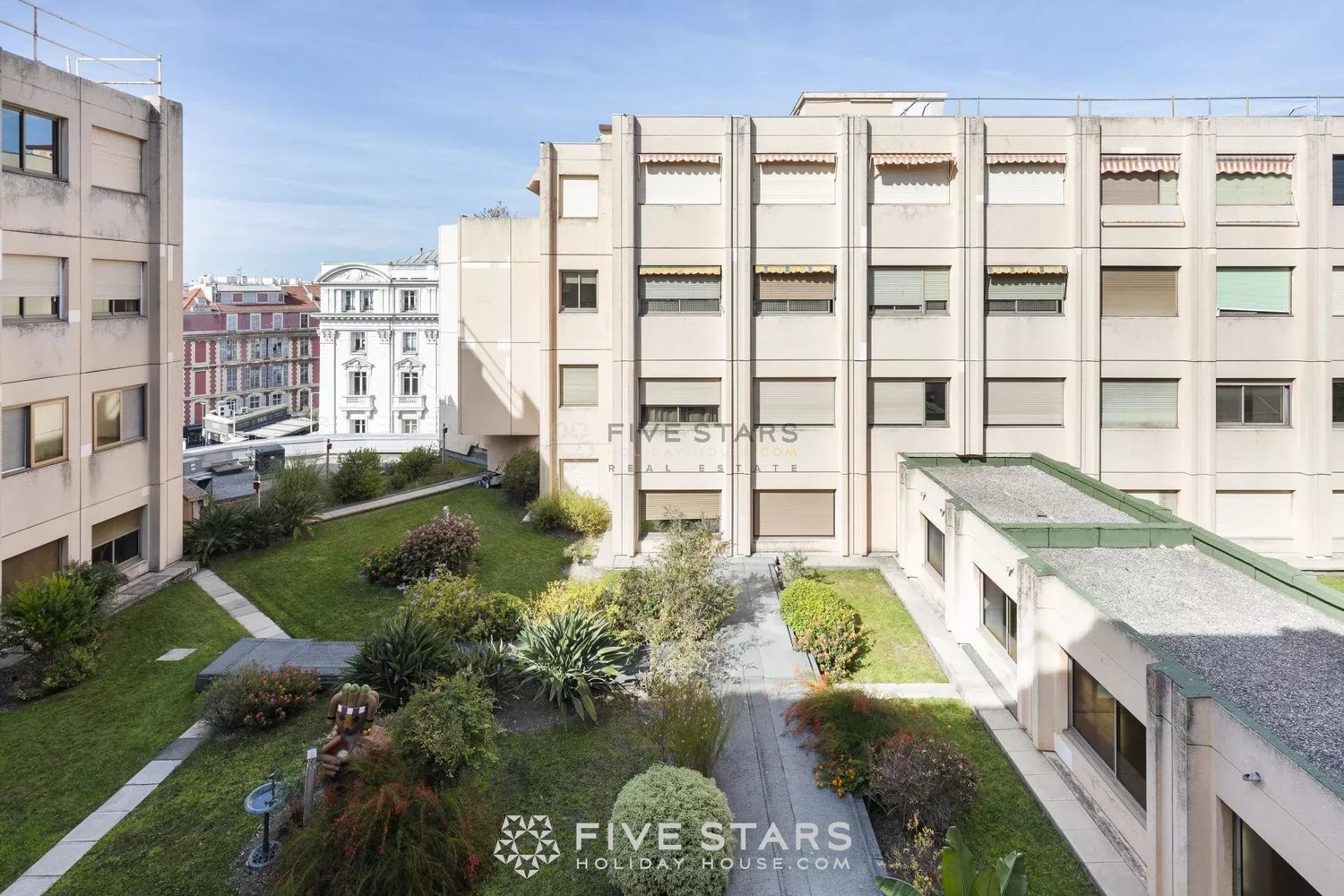 Property photo in Carre d'Argent