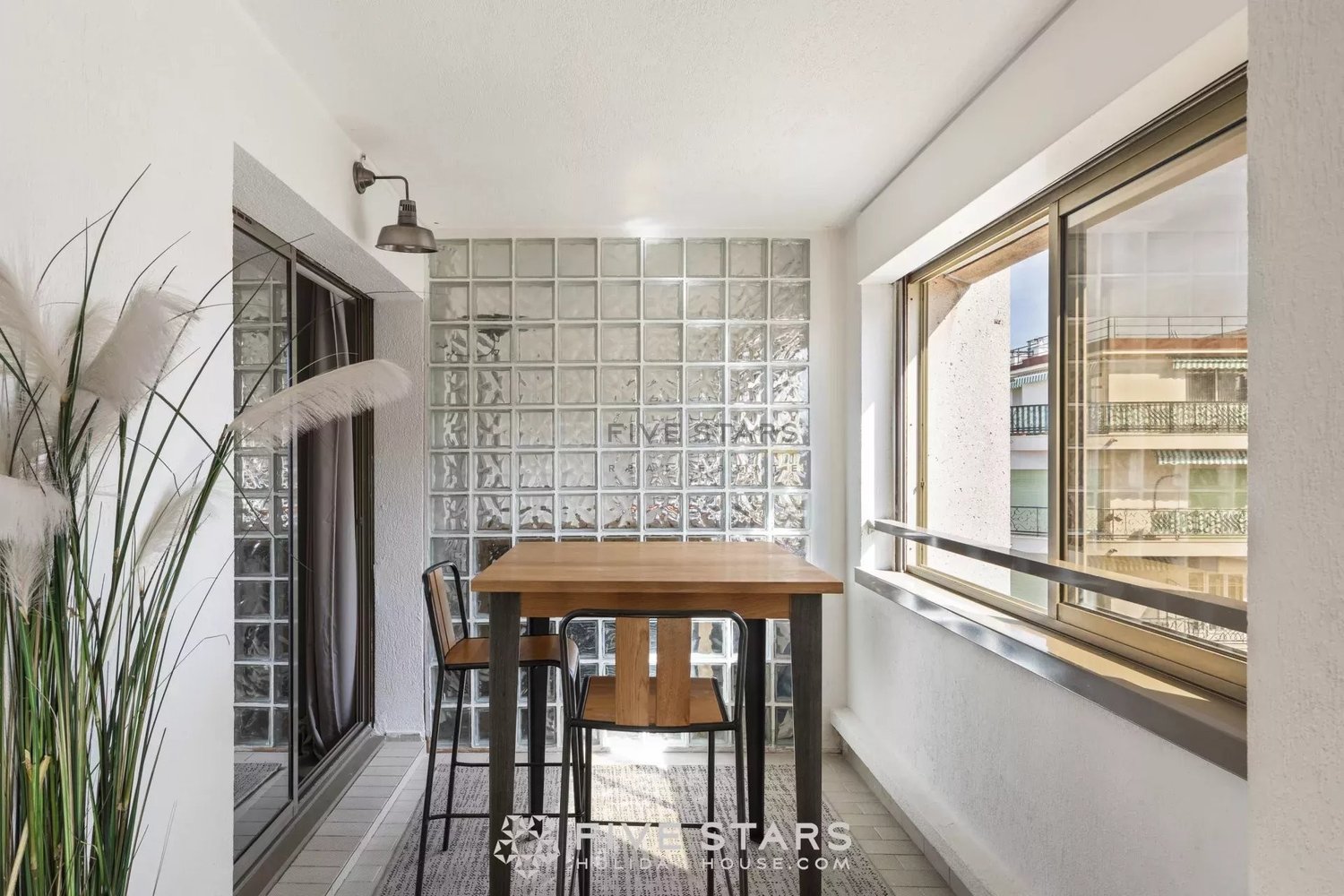 Property photo in Carre d'Argent