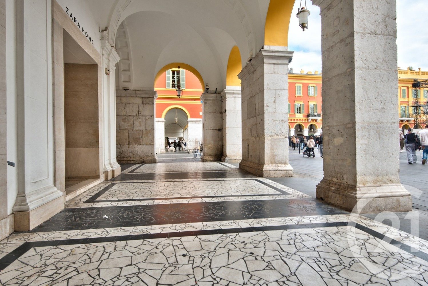 Property photo in Carre d'Argent