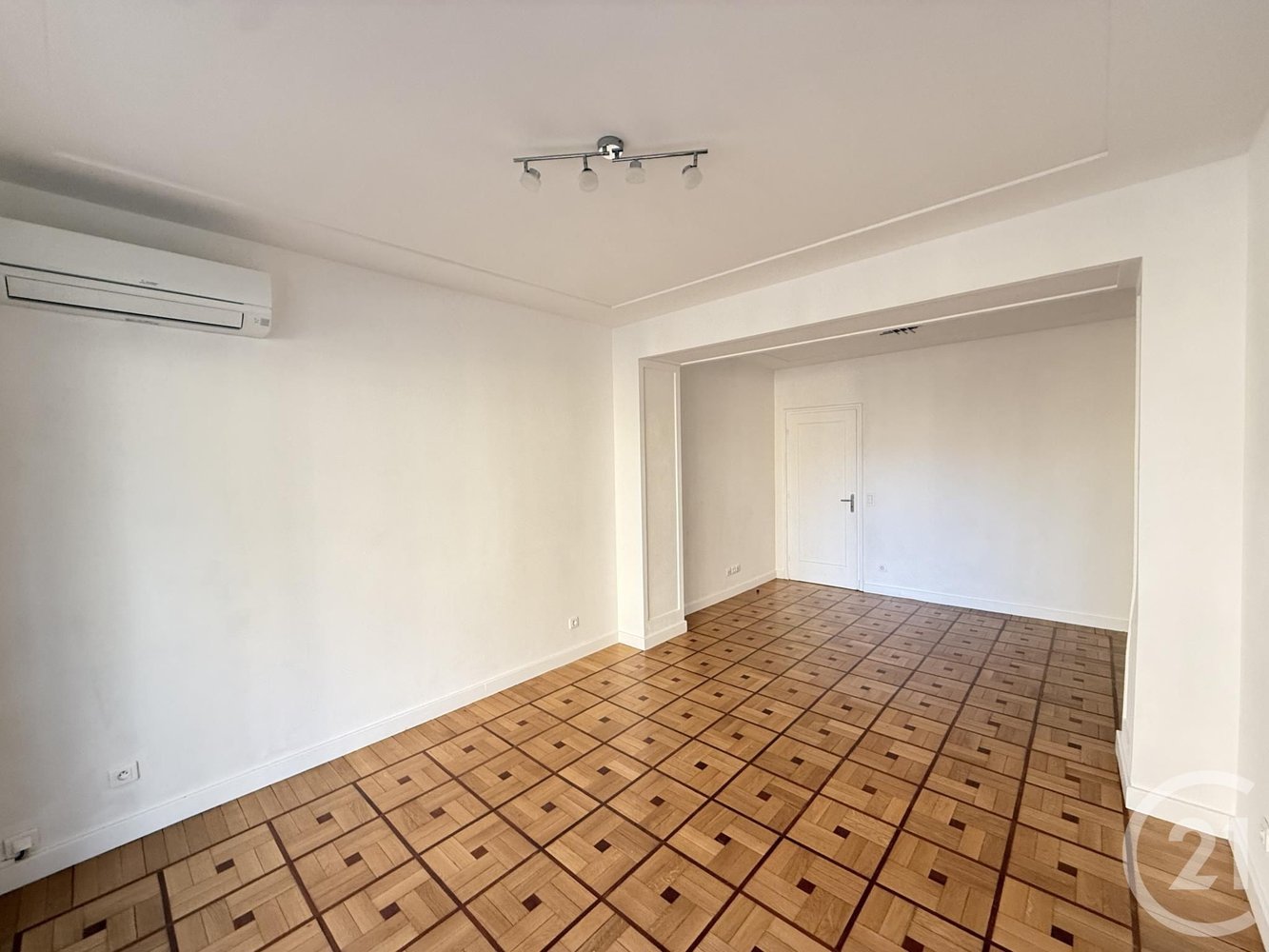 Property photo in Carre d'Argent