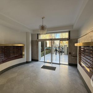 Property in Carre d'Argent