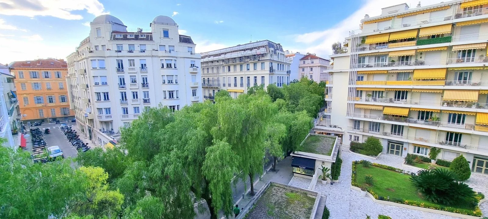 Property photo in Carre d'Argent