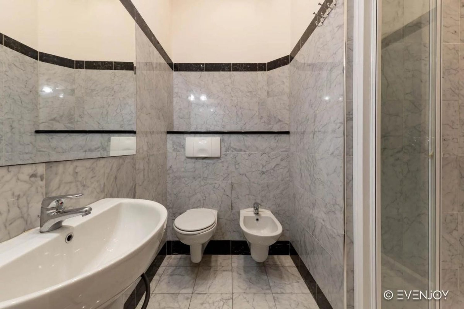 Property photo in Carre d'Or