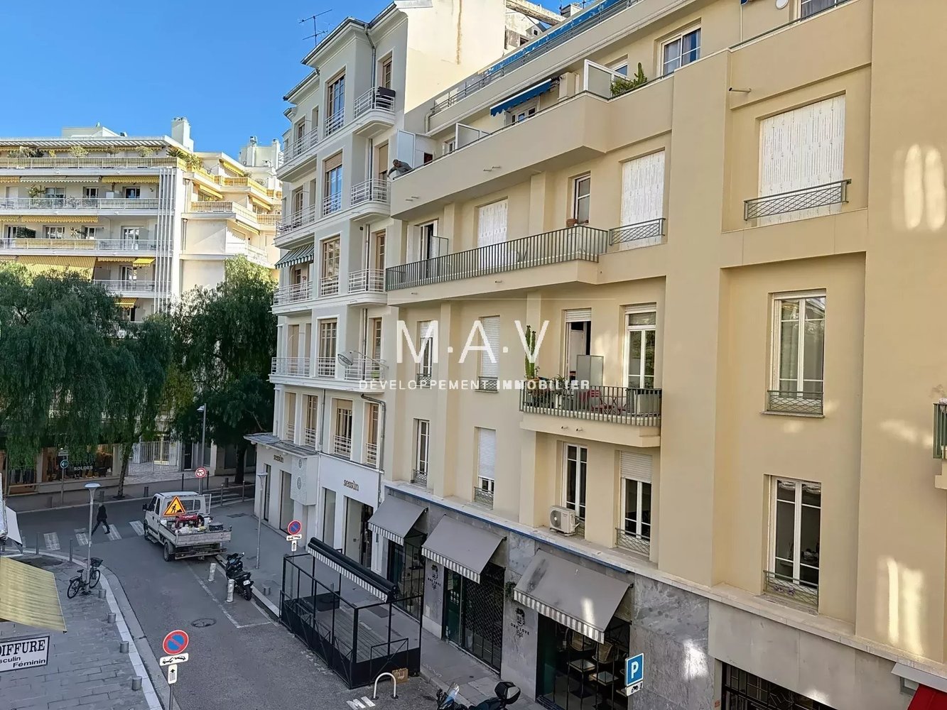 Property photo in Carre d'Or