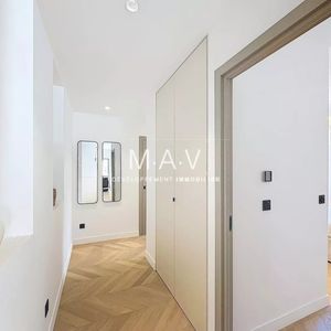 Property in Carre d'Or