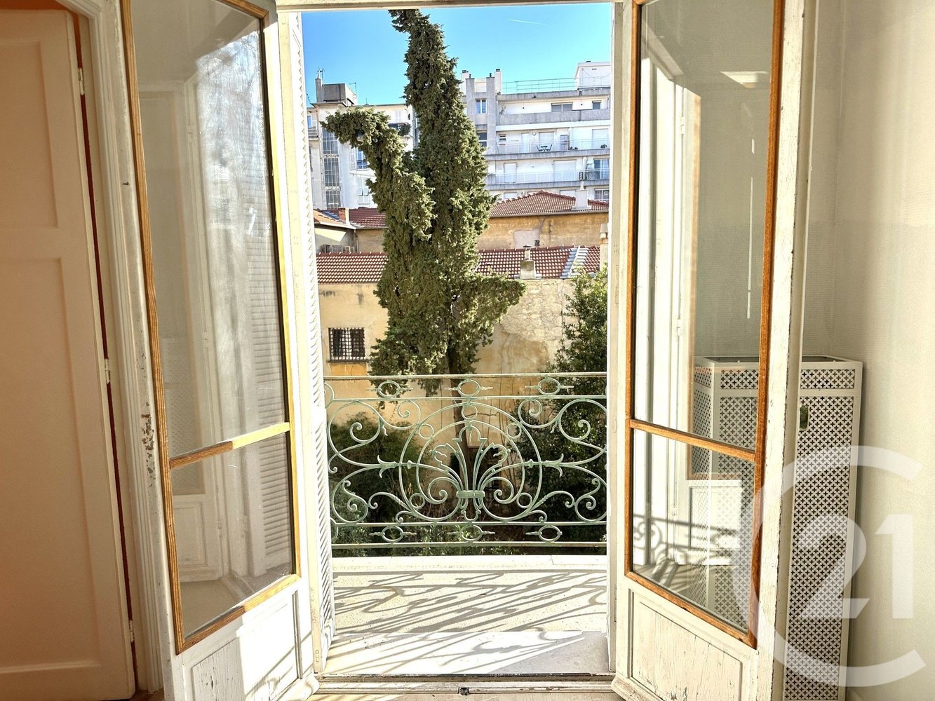 Property photo in Carre d'Or