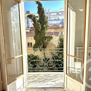 Property in Carre d'Or