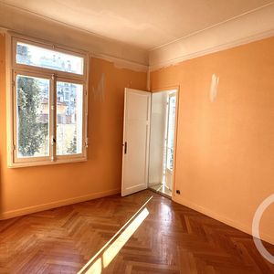 Property in Carre d'Or