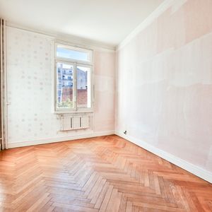 Property in Carre d'Or