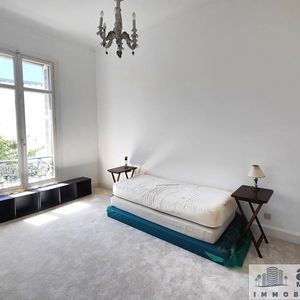 Property in Carre d'Or