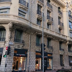 Property in Carre d'Or