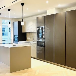 Property in Carre d'Or