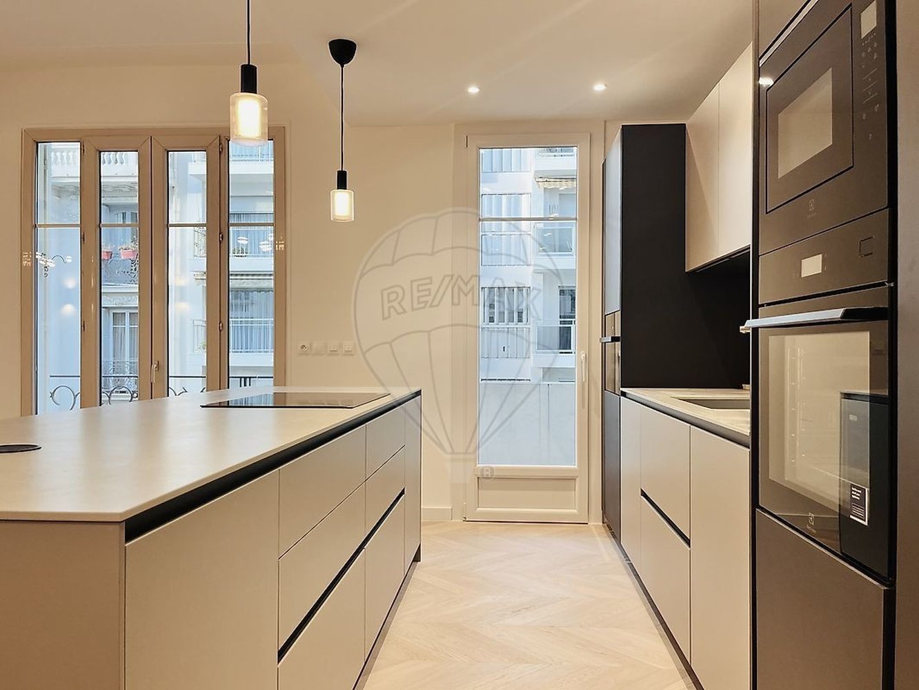 Property photo in Carre d'Or