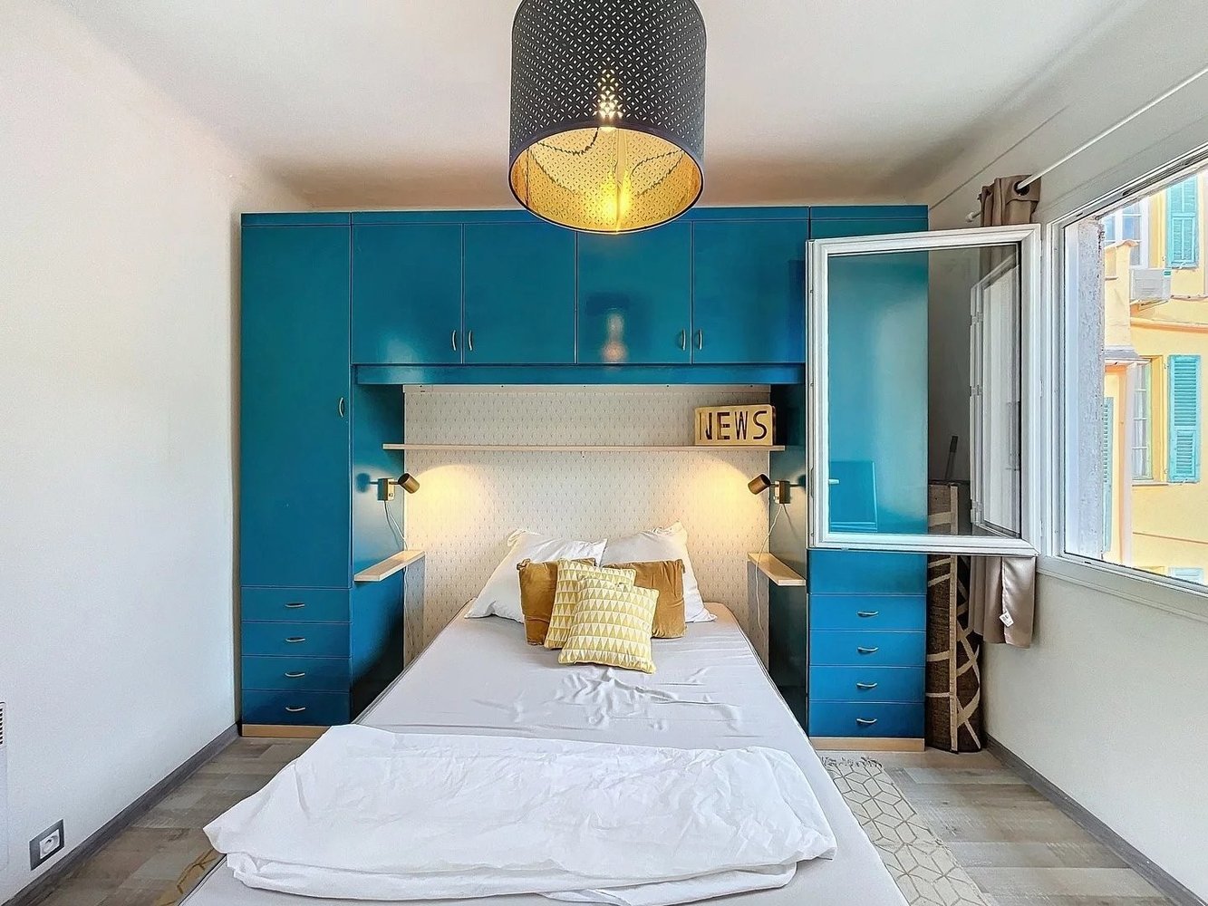 Property photo in Carre d'Or