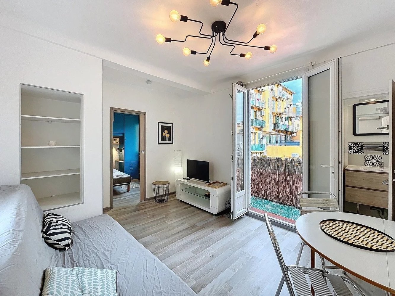 Property photo in Carre d'Or