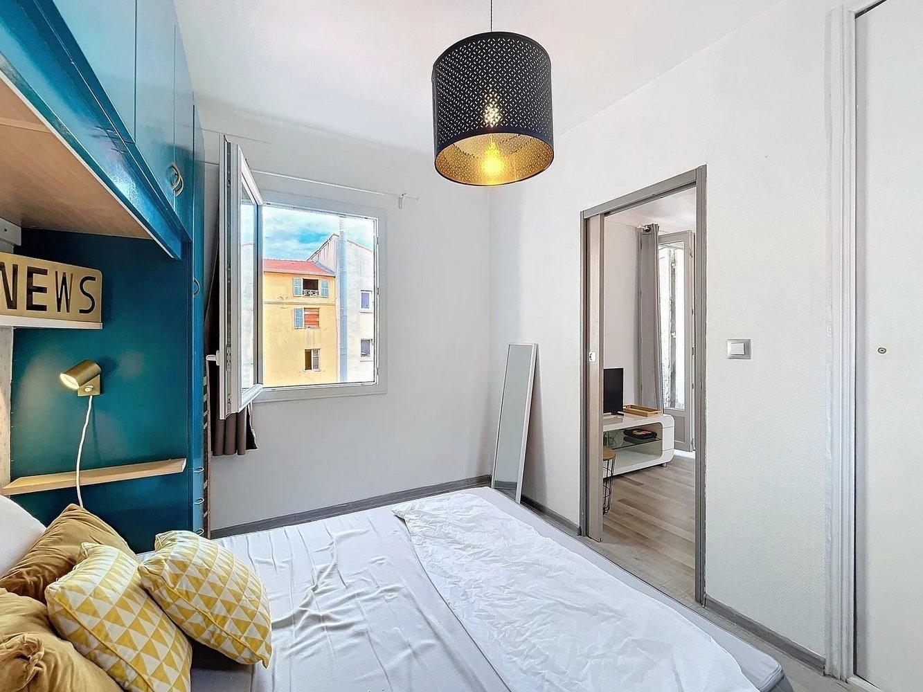 Property photo in Carre d'Or