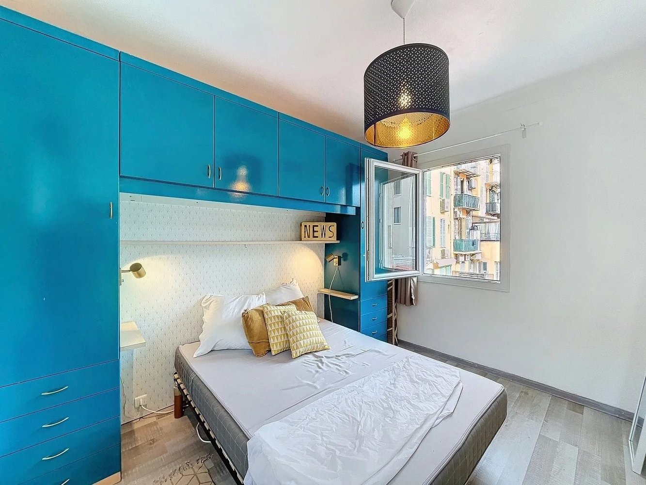 Property photo in Carre d'Or