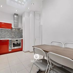 Property in Carre d'Or