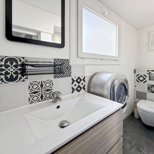 Property in Carre d'Or