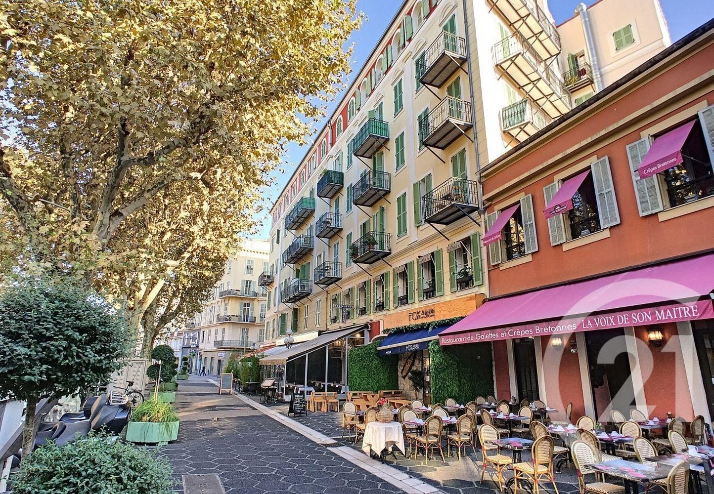 Property photo in Carre d'Or