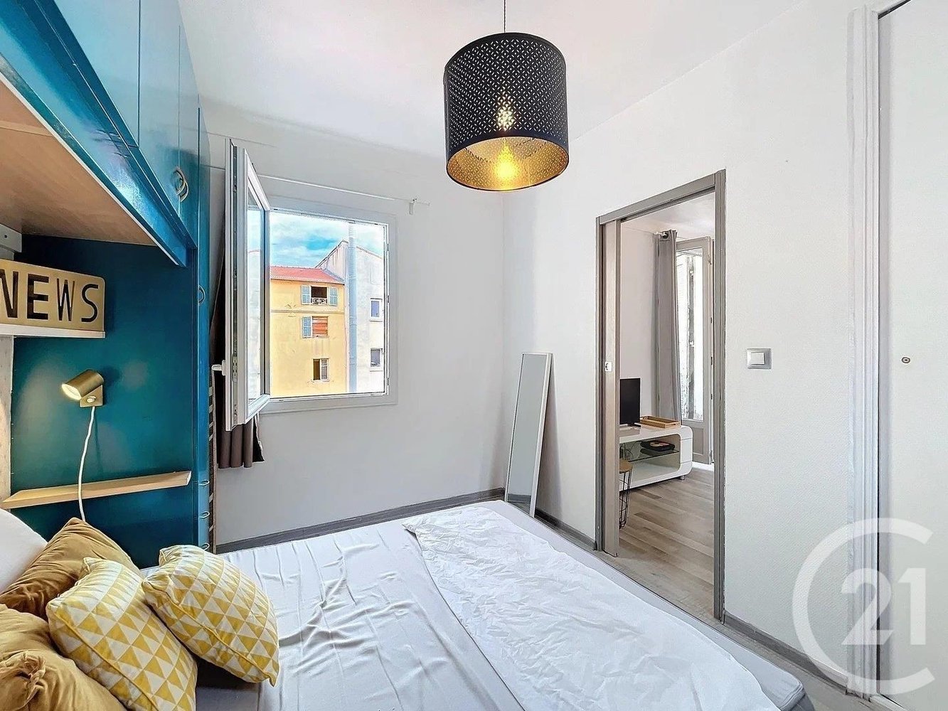 Property photo in Carre d'Or