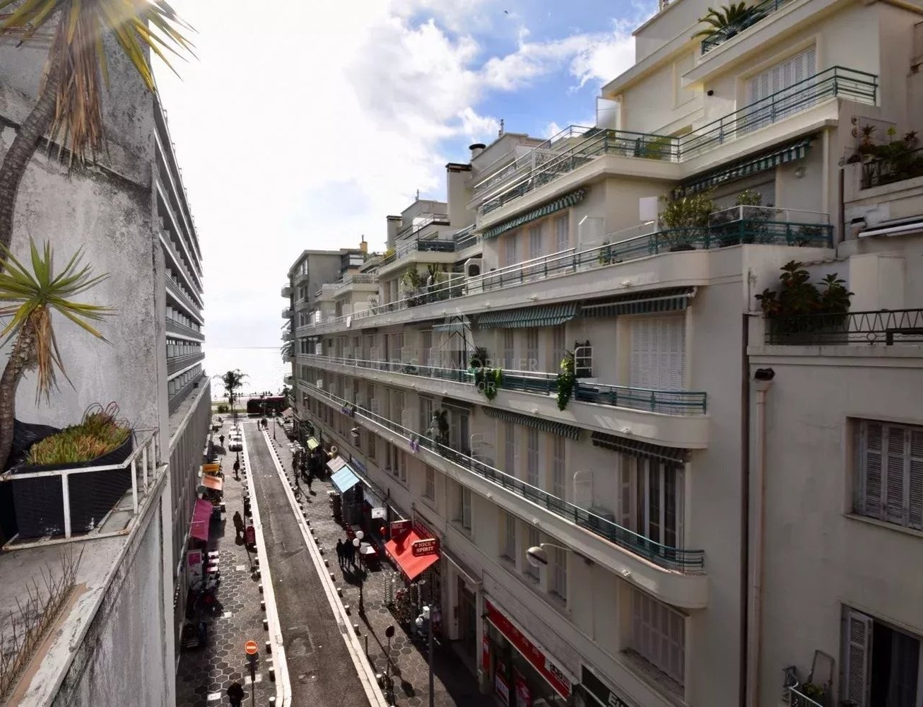 Property photo in Carre d'Or