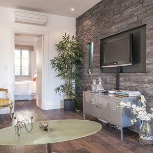 Property in Carre d'Or