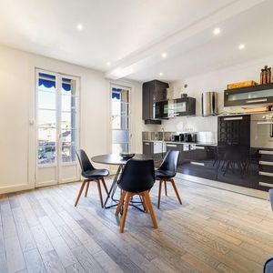 Property in Carre d'Or