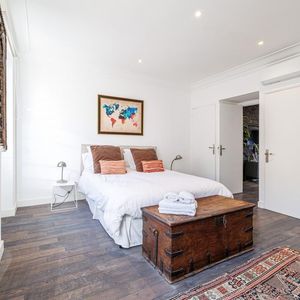 Property in Carre d'Or