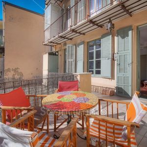 Property in Carre d'Or