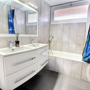 Property in Carre d'Or