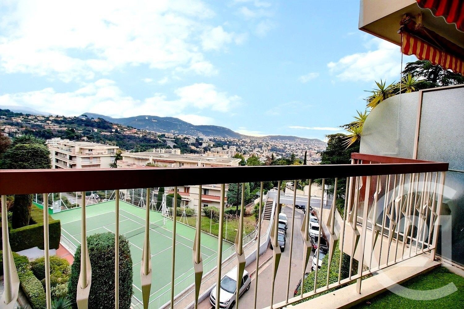 Property photo in Carre d'Or