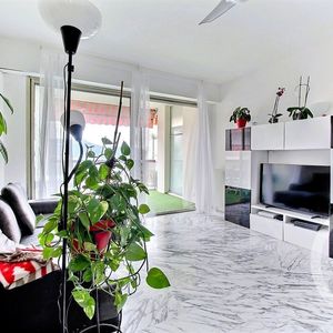 Property in Carre d'Or