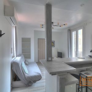 Property in Carre d'Or