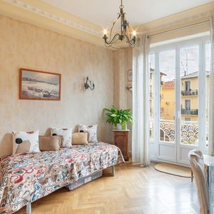 Property in Carre d'Or