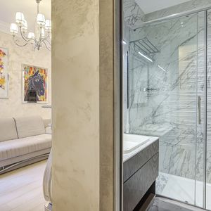 Property in Carre d'Or