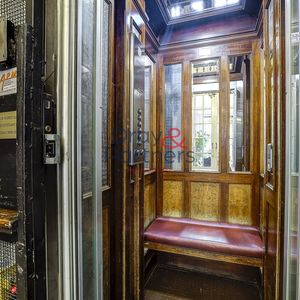 Property in Carre d'Or