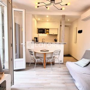 Property in Carre d'Or