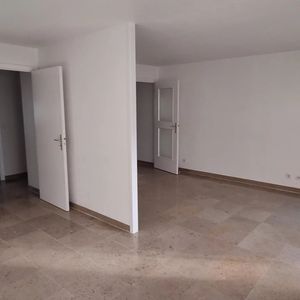 Property in Carre d'Or