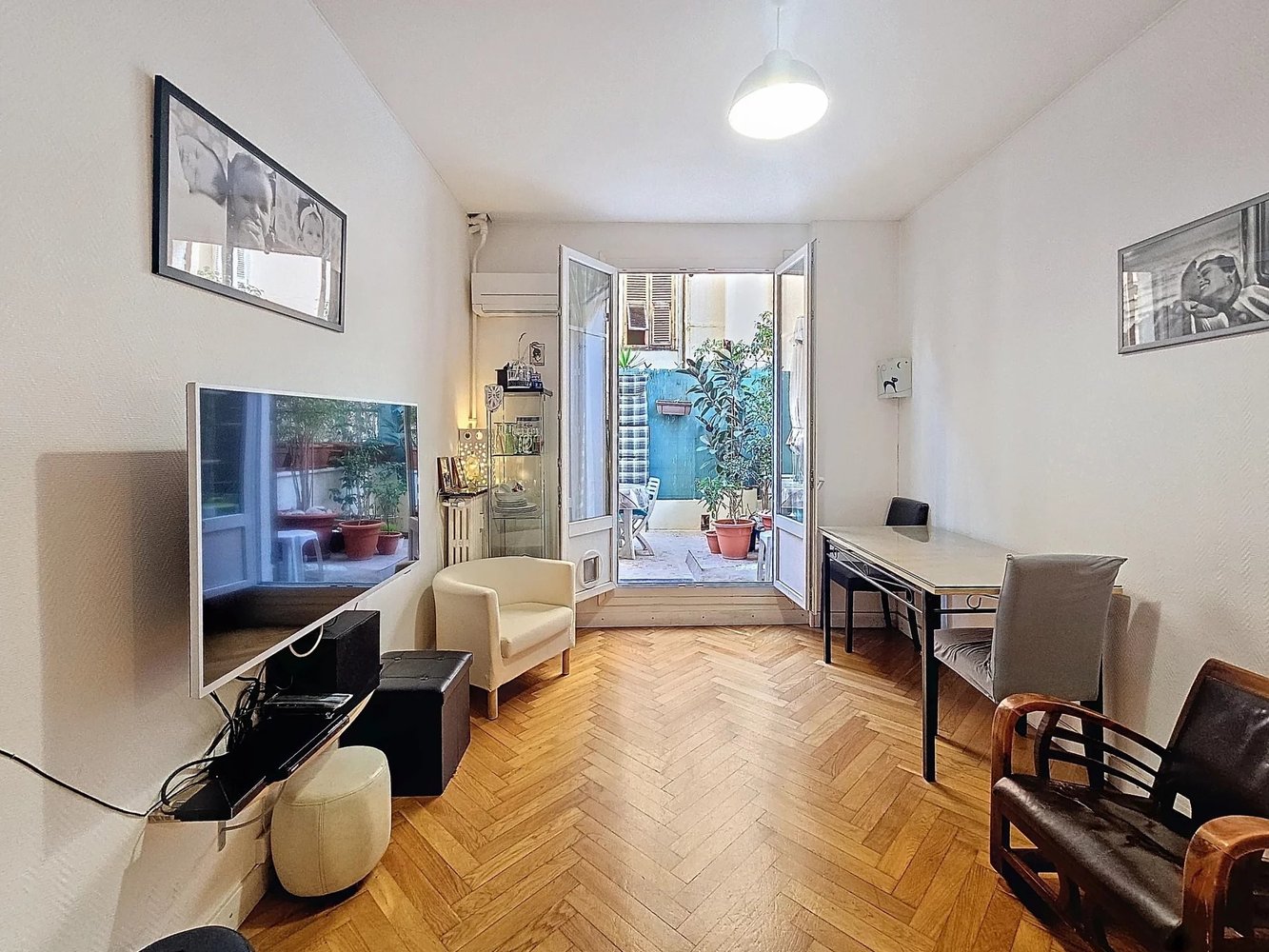 Property photo in Musicians Quarter