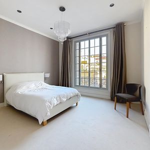 Property in Old Town