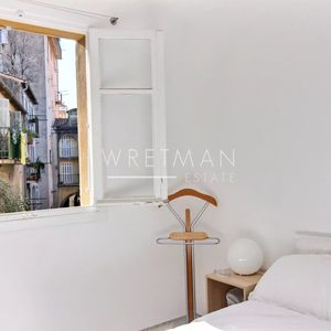 Property in Old Town