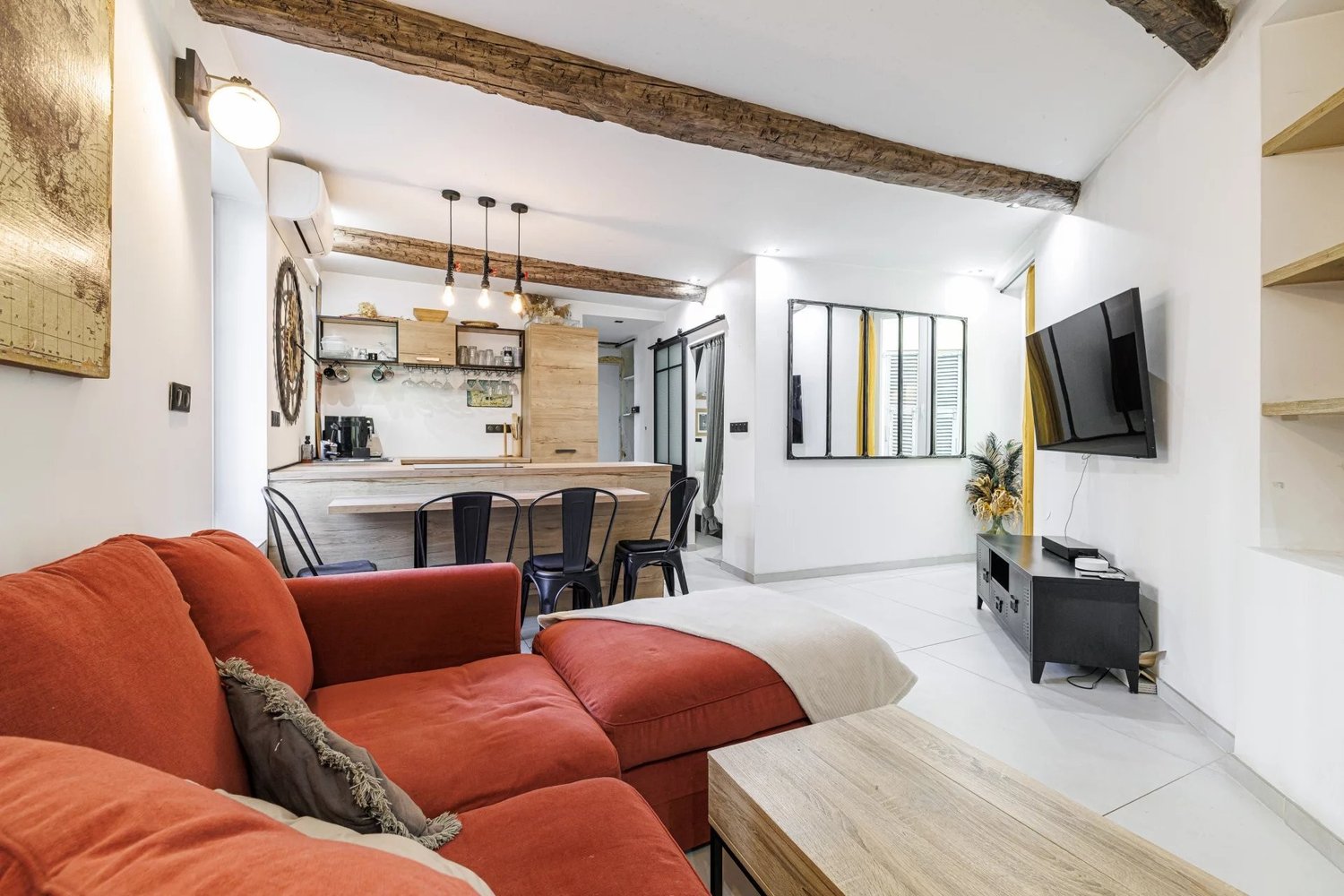 Property photo in Port