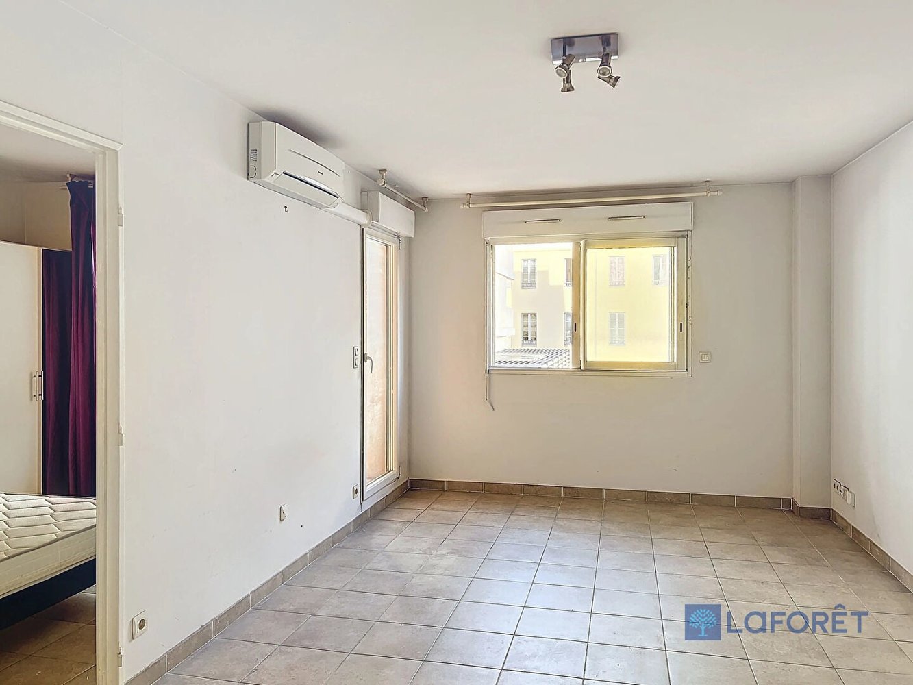 Property photo in Port