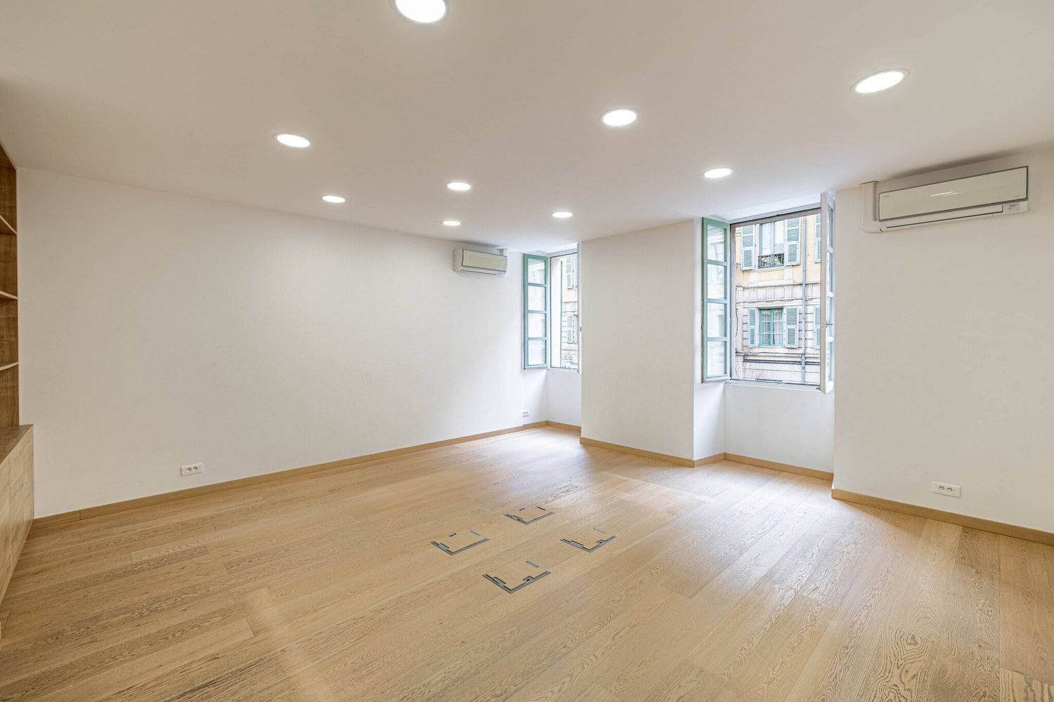 Property photo in Port