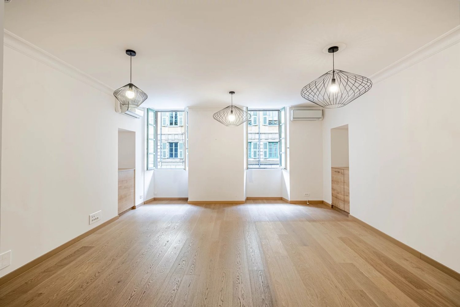 Property photo in Port