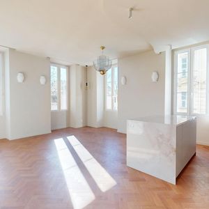 Property in Carre d'Argent