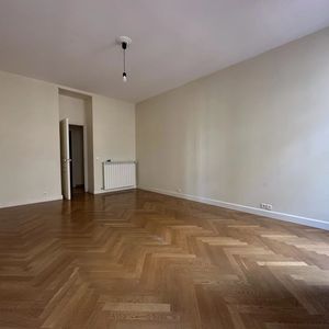 Property in Carre d'Argent